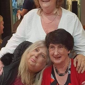 Meet your Posher, Debbie